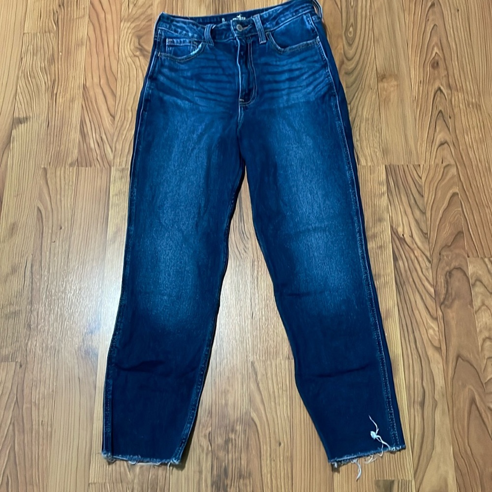 Hollister Ultra High Rise Mom Jean